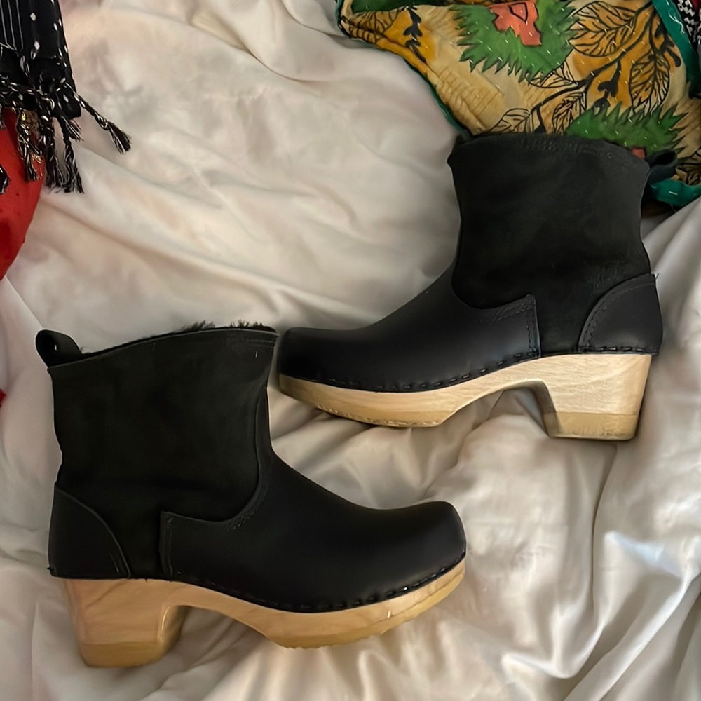 No. 6 clogs